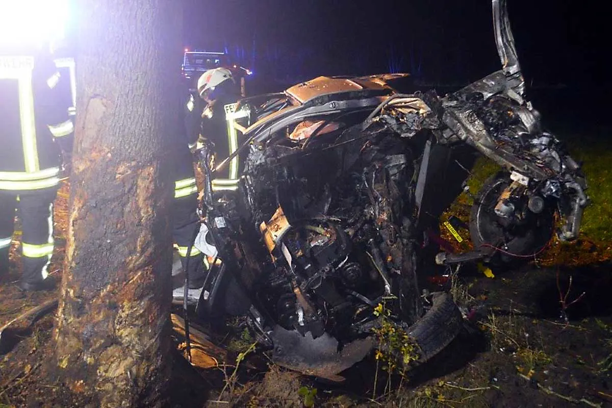 Horrorunfall in Bargstedt - 41-jähriger Autofahrer tödlich verletzt