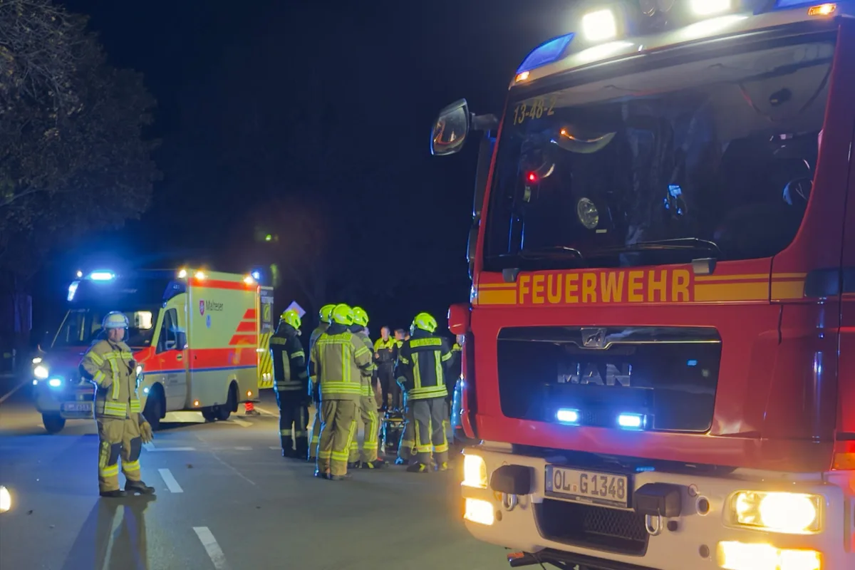 Großenkneten NI – Drei Verletzte nach Unfall beim Abbiegen