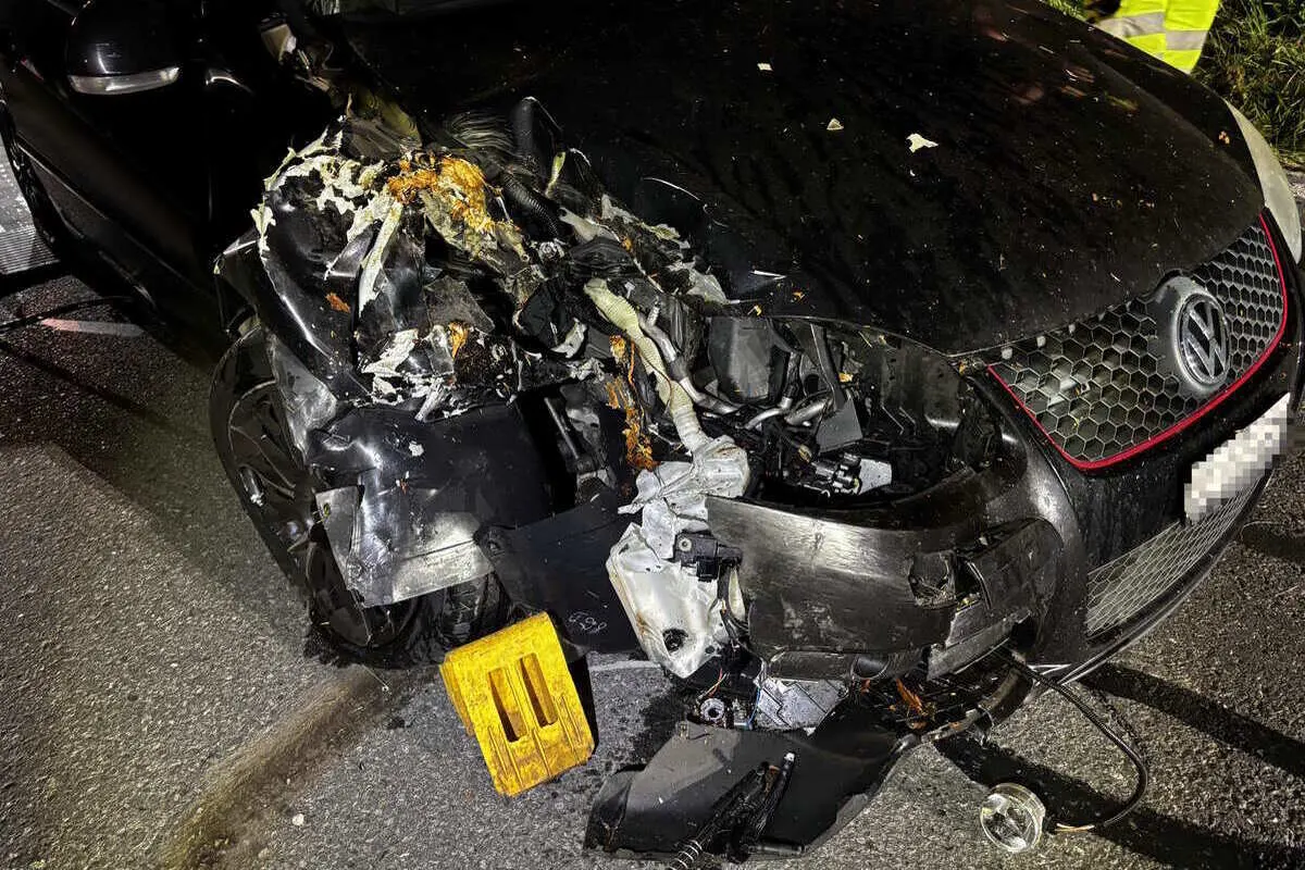 Eschenbach SG - Fahrunfähig Unfall verursacht