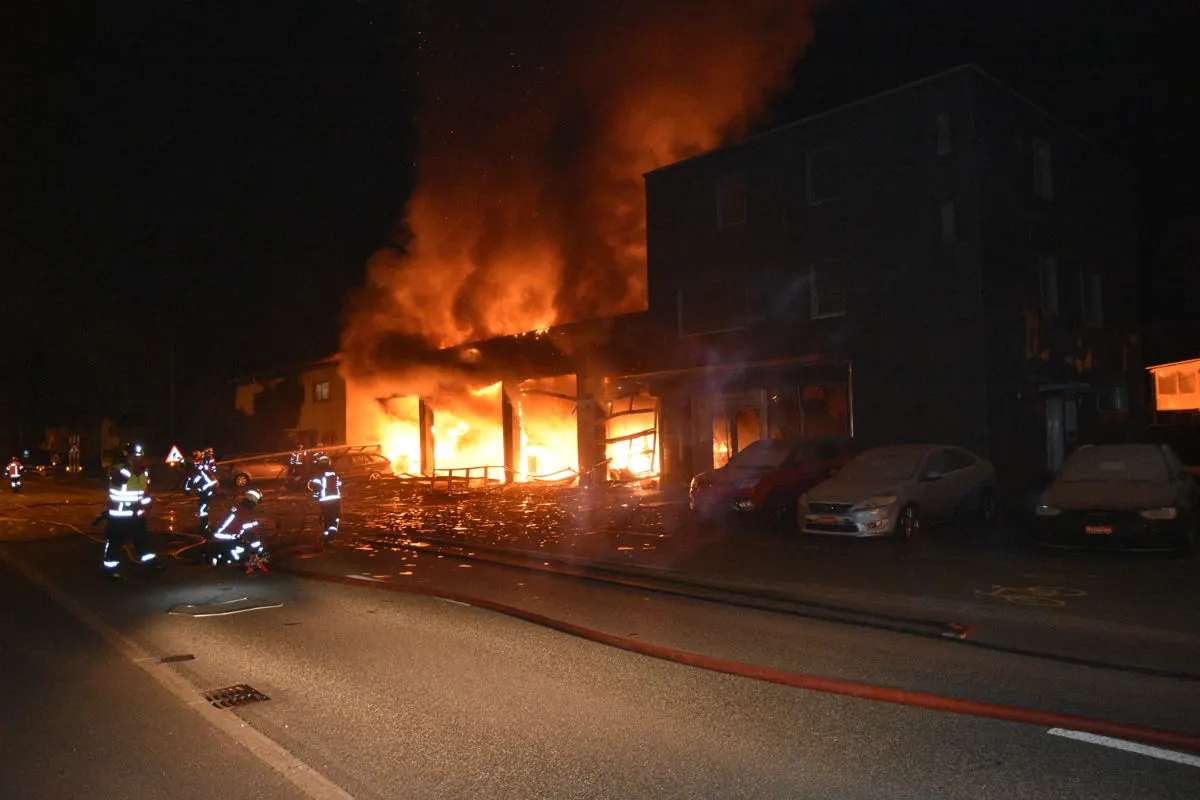 Schaan FL - Heftige Explosion in einer Autogarage