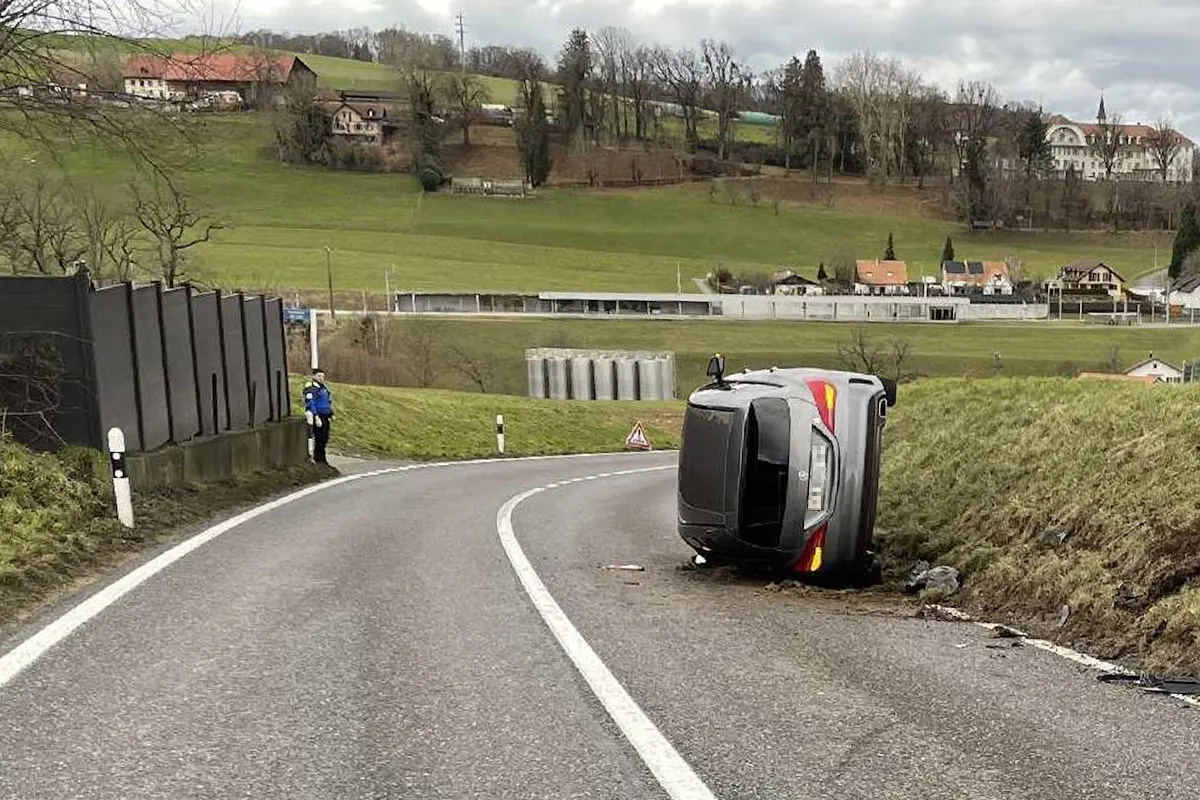 Cormagens FR – Autofahrer verunfallt bei Überholmanöver