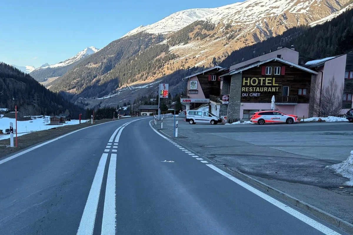 Bourg-St-Pierre VS – Autofahrerin (79) stirbt bei Selbstunfall