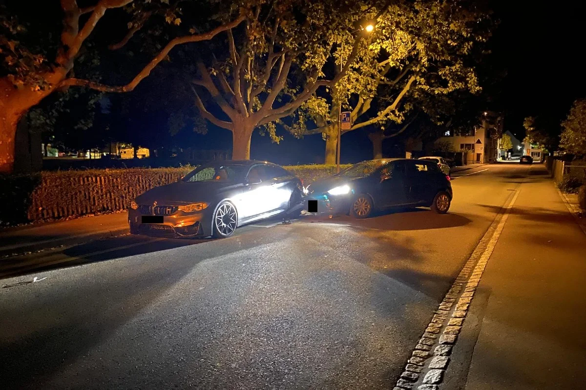 Unfall in Pratteln BL - Alkoholisierter Fahrzeuglenker fährt in parkierten BMW