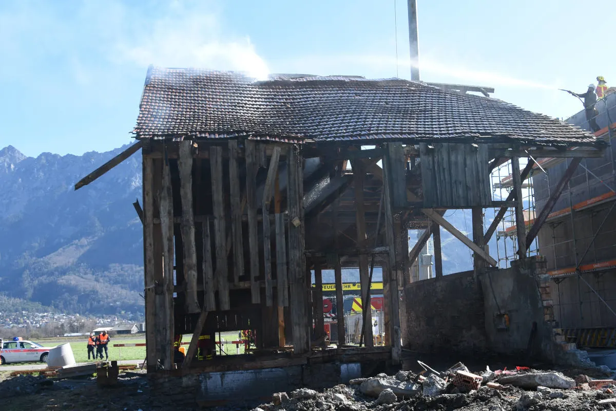 Sevelen SG – Brand in Dachstock von Scheune