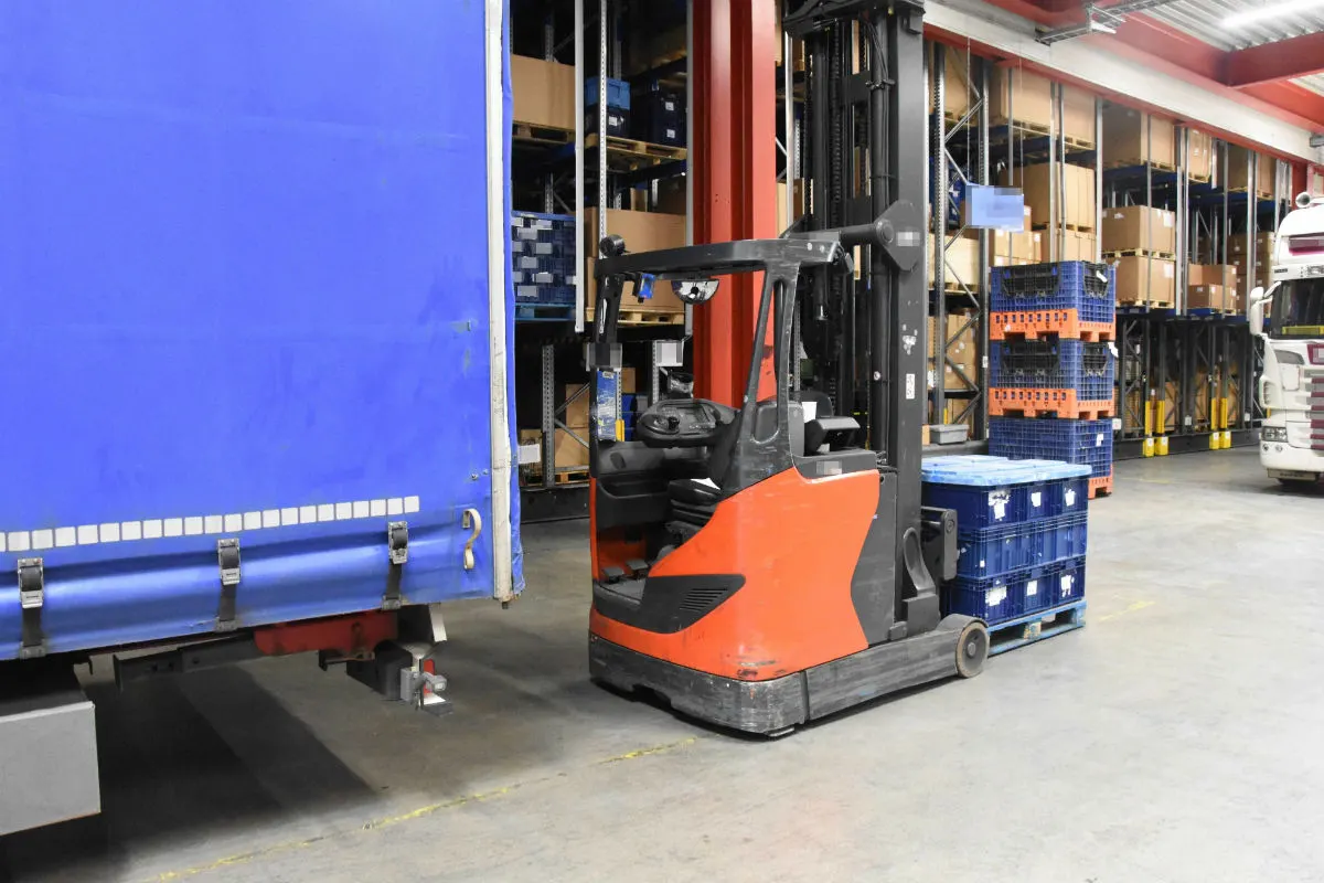 Sevelen SG - Arbeiter eingeklemmt