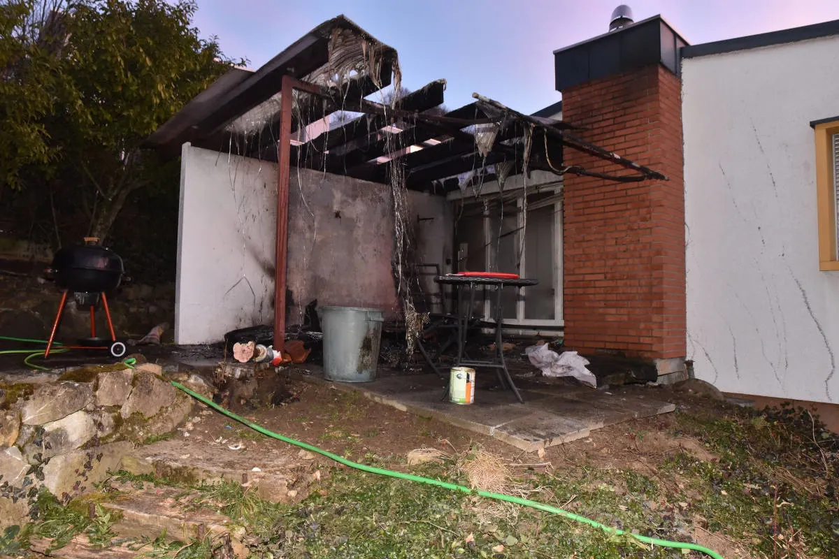 Wilen OW – Brand auf Gartensitzplatz eines Einfamilienhauses