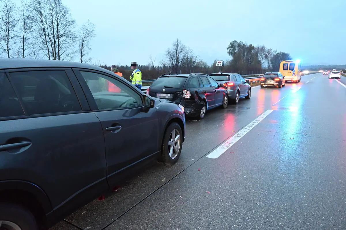 Unfall in Rüthi SG - Bremsmanöver zu spät bemerkt 