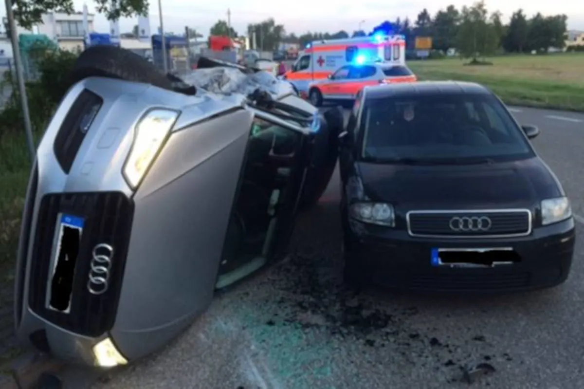 Lachen-Speyerdorf RLP - Schwerer Verkehrsunfall mit 5 verletzten Personen
