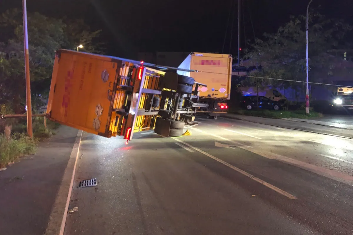 Graz ST – Unfall mit drei Fahrzeugen