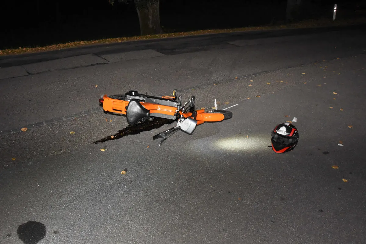 Unfall in Bronschhofen SG – Kollision zwischen Auto und Motorfahrrad