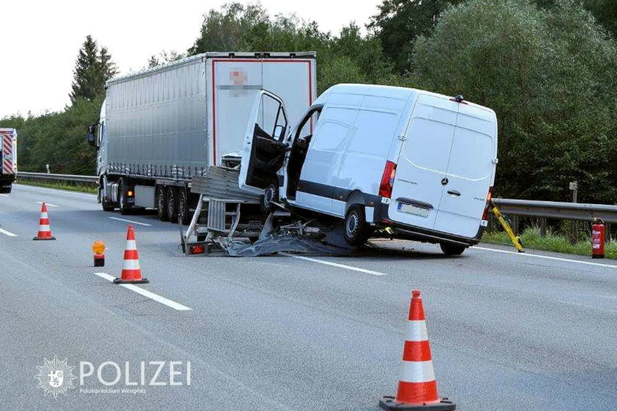 Ramstein-Miesenbach - Glück bei heftiger Auffahrkollision