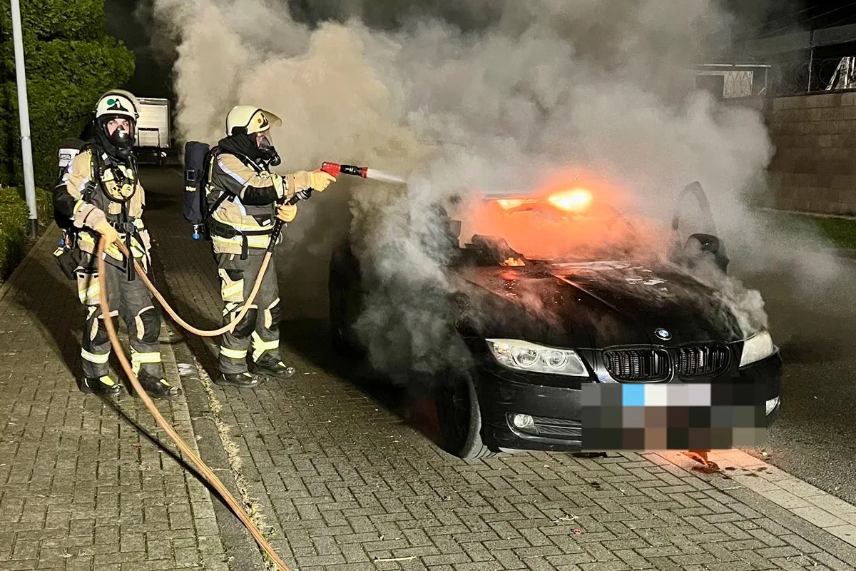 Hünxe NW – BMW in Vollbrand