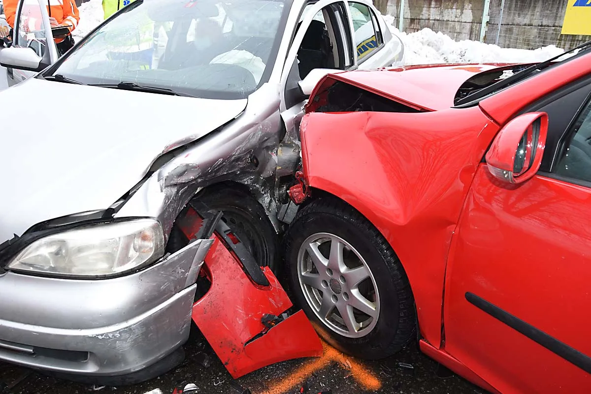 Staad SG - Zwei Verletzte bei Unfall
