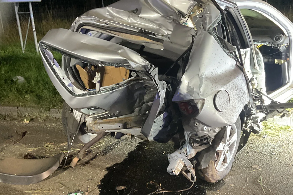 A1 Greven NW – Zwei Schwerverletzte nach Alleinunfall