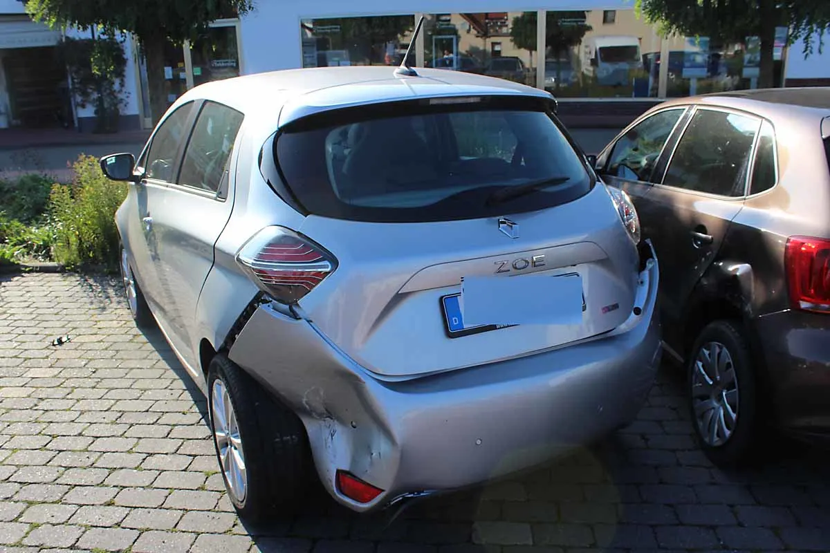 Uchte - Brems und Gaspedal verwechselt - 20 000 EUR Schaden angerichtet