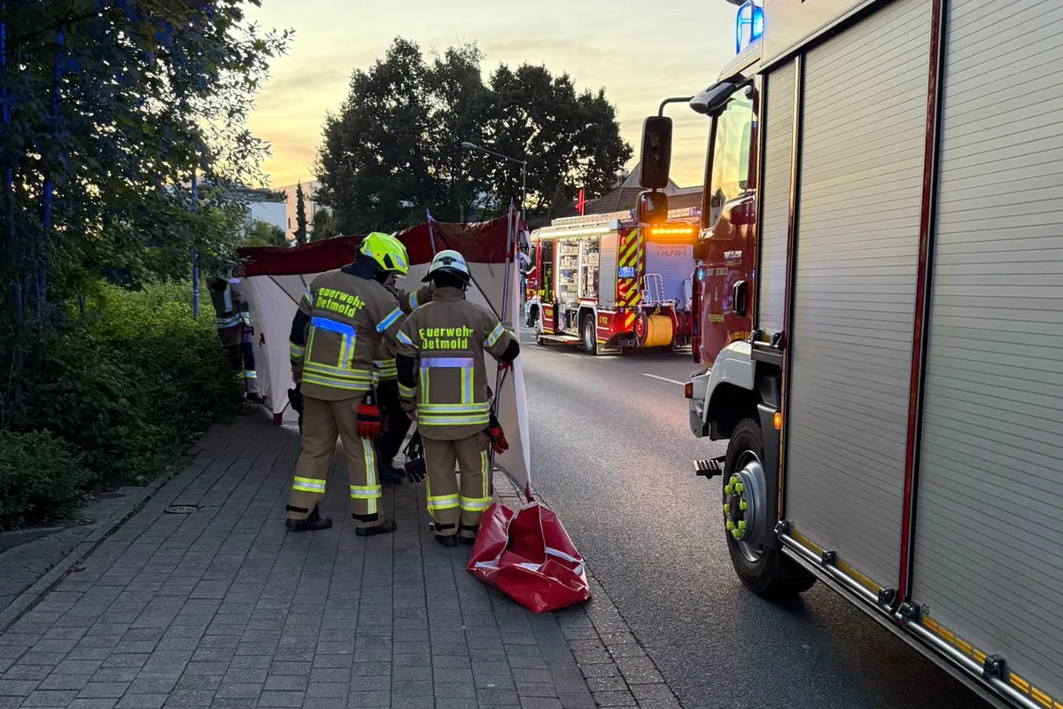 Detmold NW – Autofahrer stirbt bei Alleinunfall