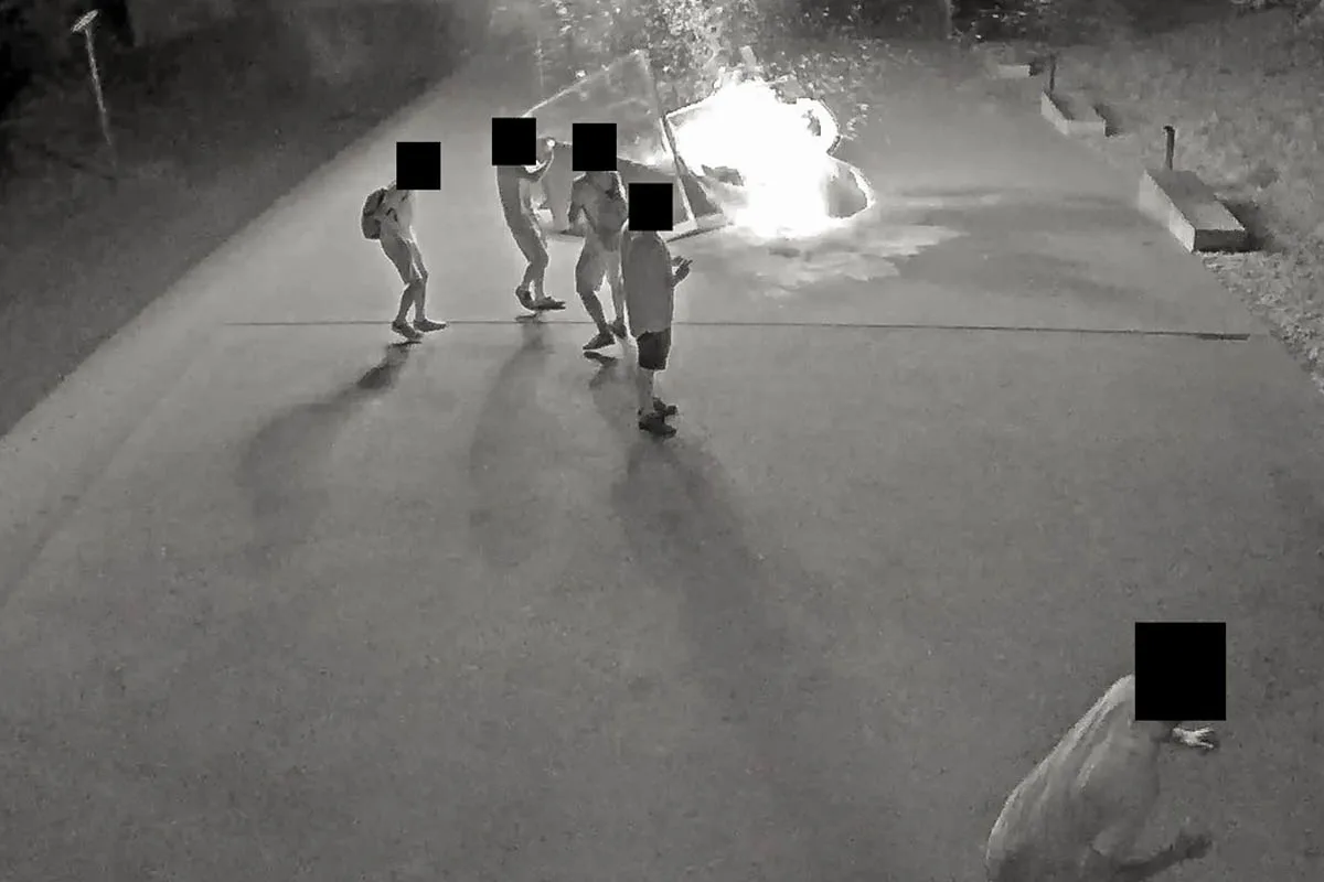 Öffentlichkeitsfahndung wegen zerstörtem Brunnen aus Winterthur ZH – Die Täterbilder!