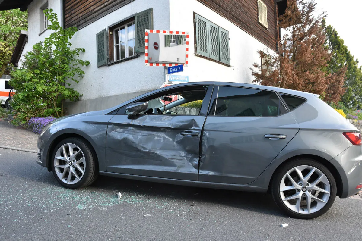 Triesen FL - Zwei Autos zusammengeprallt