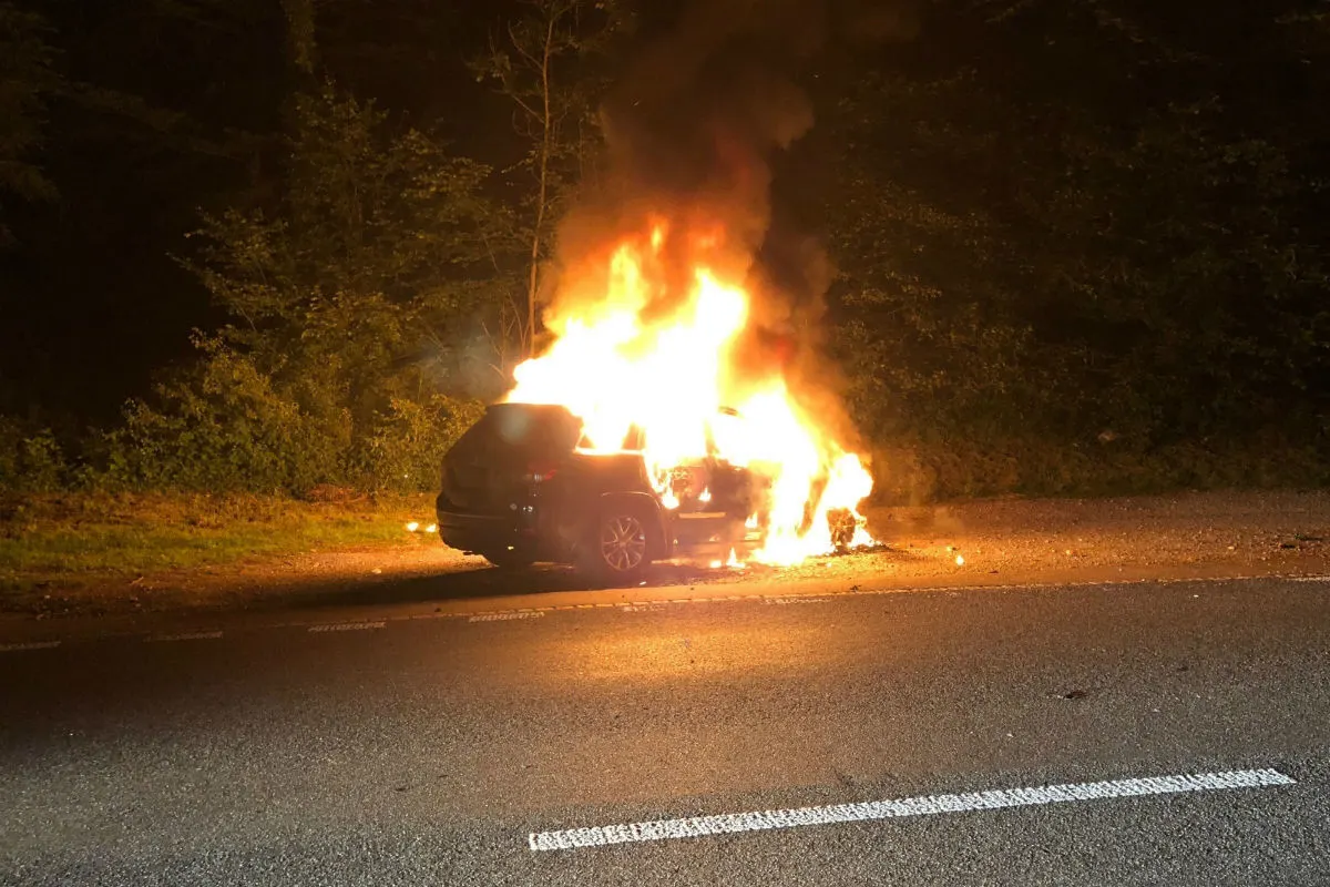 Eggersriet SG - Jeep ausgebrannt