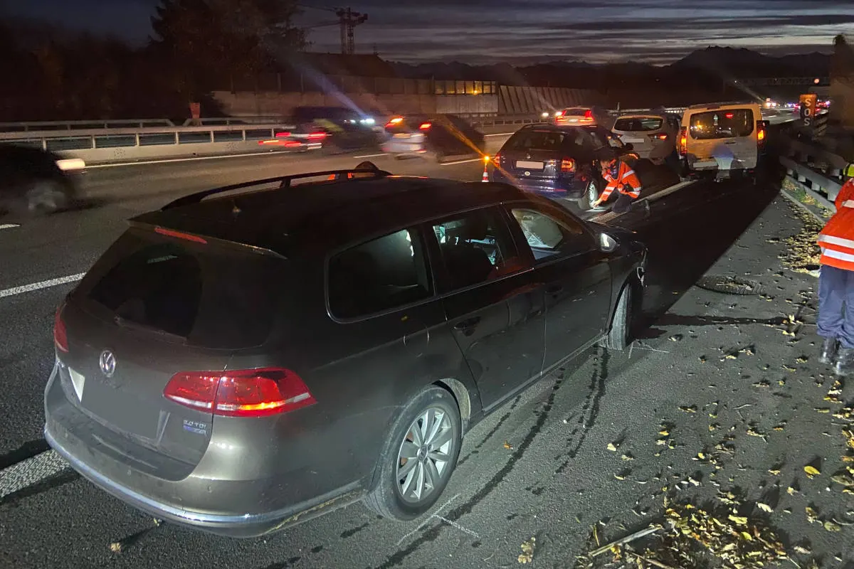 A4 Cham ZG – Zwei verletzte Personen und Blechschaden im Feierabendverkehr