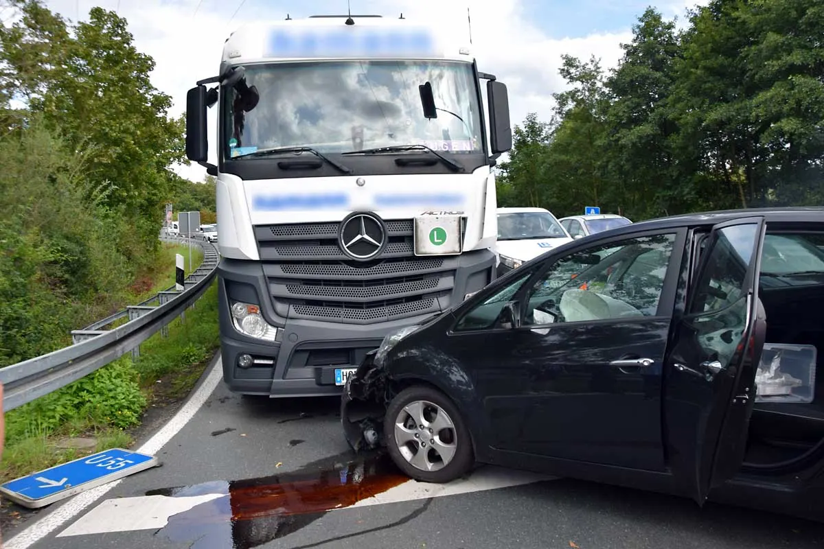 Kirchlengern - Ausweichmanöver endet mit Zusammenprall 