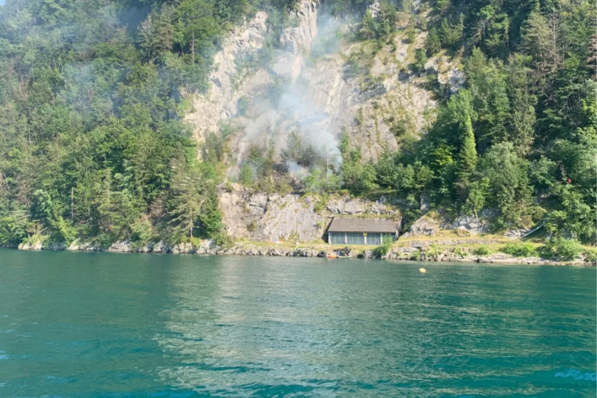 Emmetten NW - Flächenbrand im Bereich Risleten