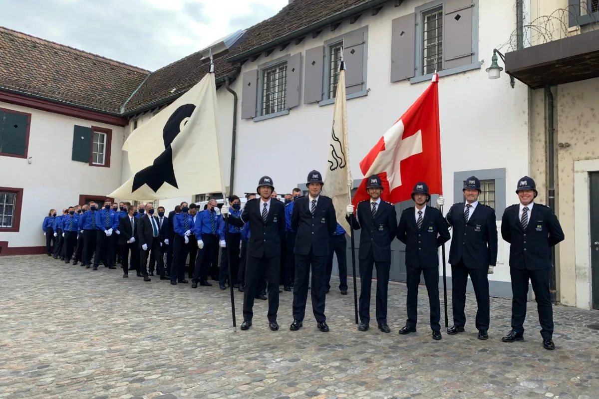 Vereidigung in Basel - 37 neue Kräfte für die Basler Polizei