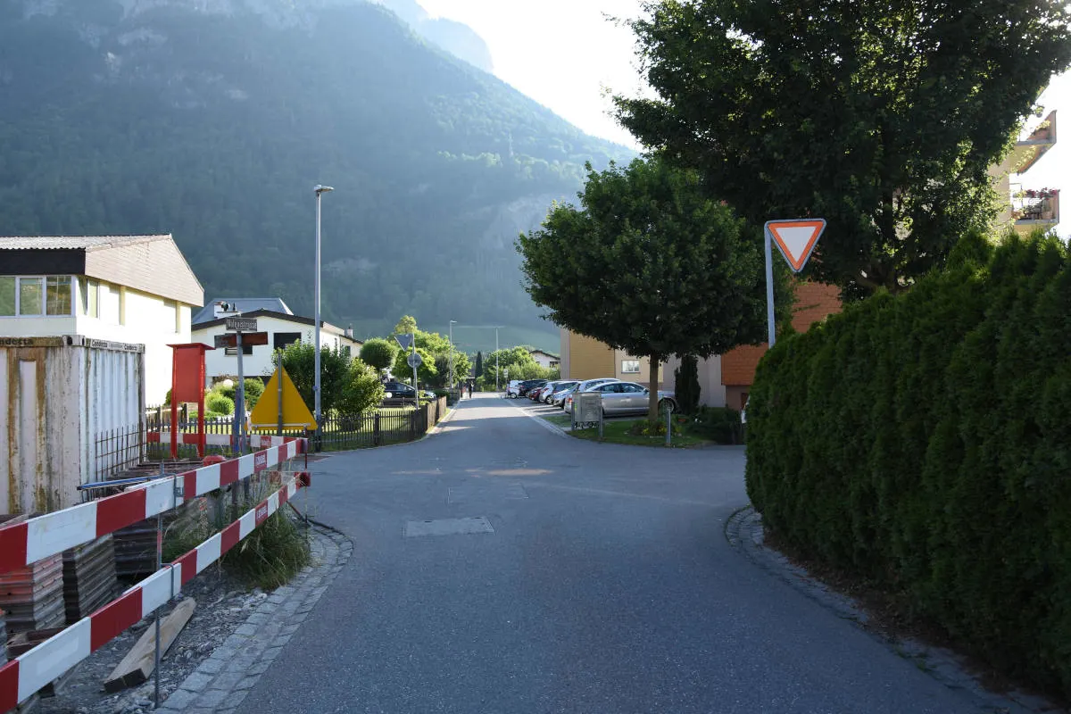 Mels SG – Kollision zwischen Lieferwagen und Mofa