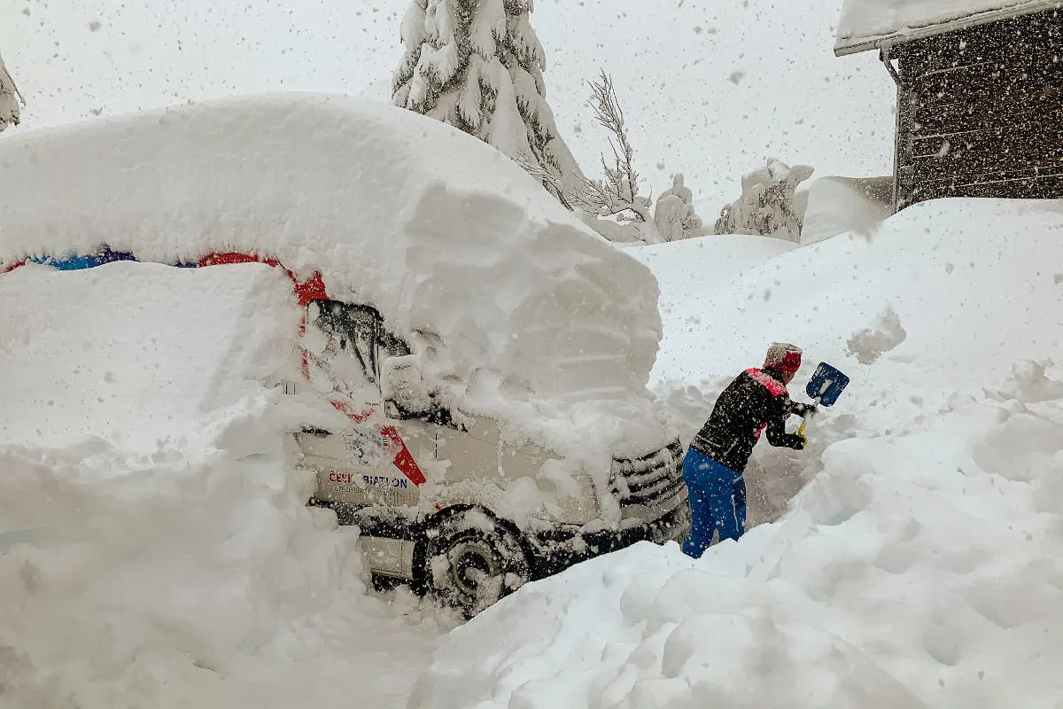Aktuell herrscht höchste Lawinengefahr – Schneemassen von mehr als 2 Meter sind extrem