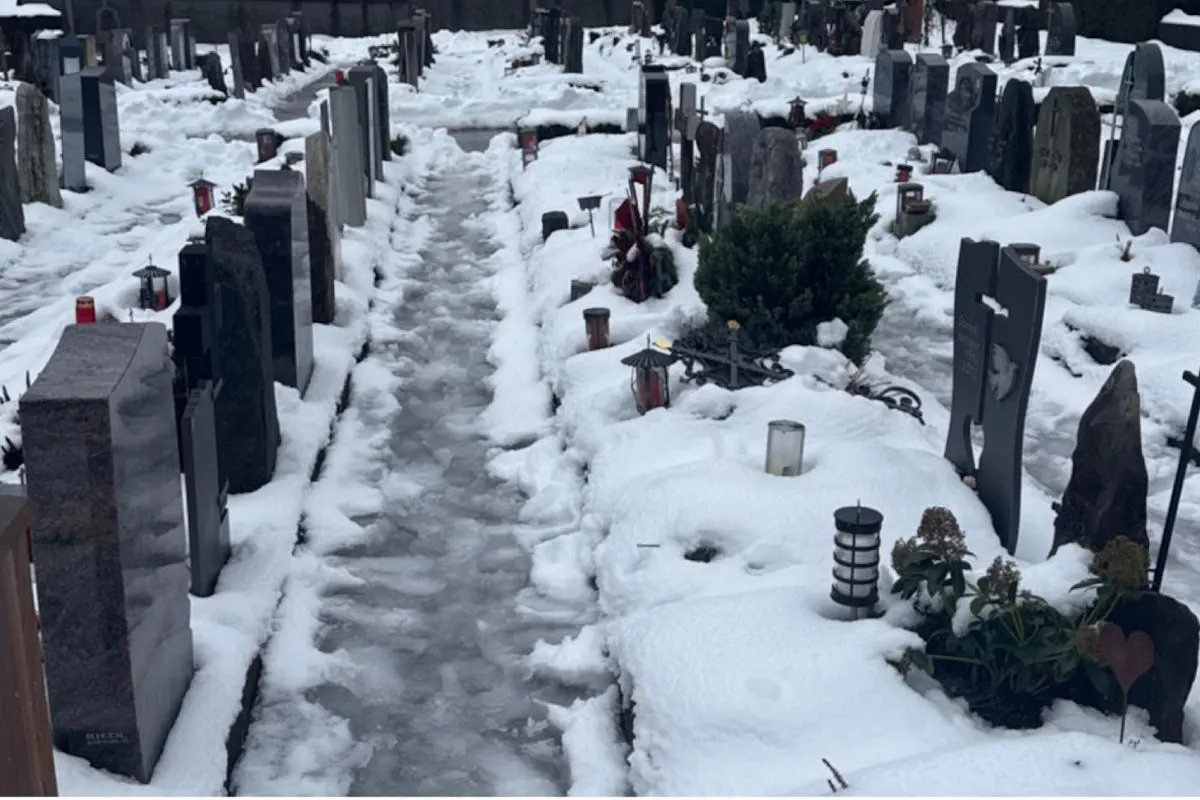 Appenzell AI – Vandalen auf Friedhof und bei Gymnasium