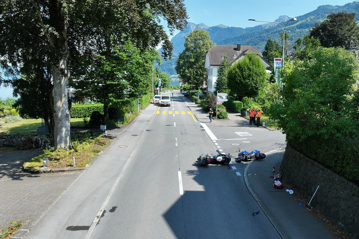 Beckenried NW - Zwei Motorradfahrer bei Unfall verletzt