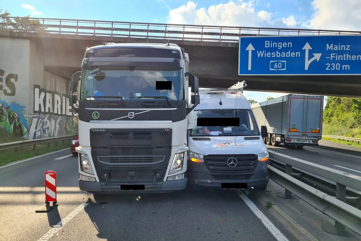 Heidesheim – Unfallflucht mit mehreren verletzten Personen
