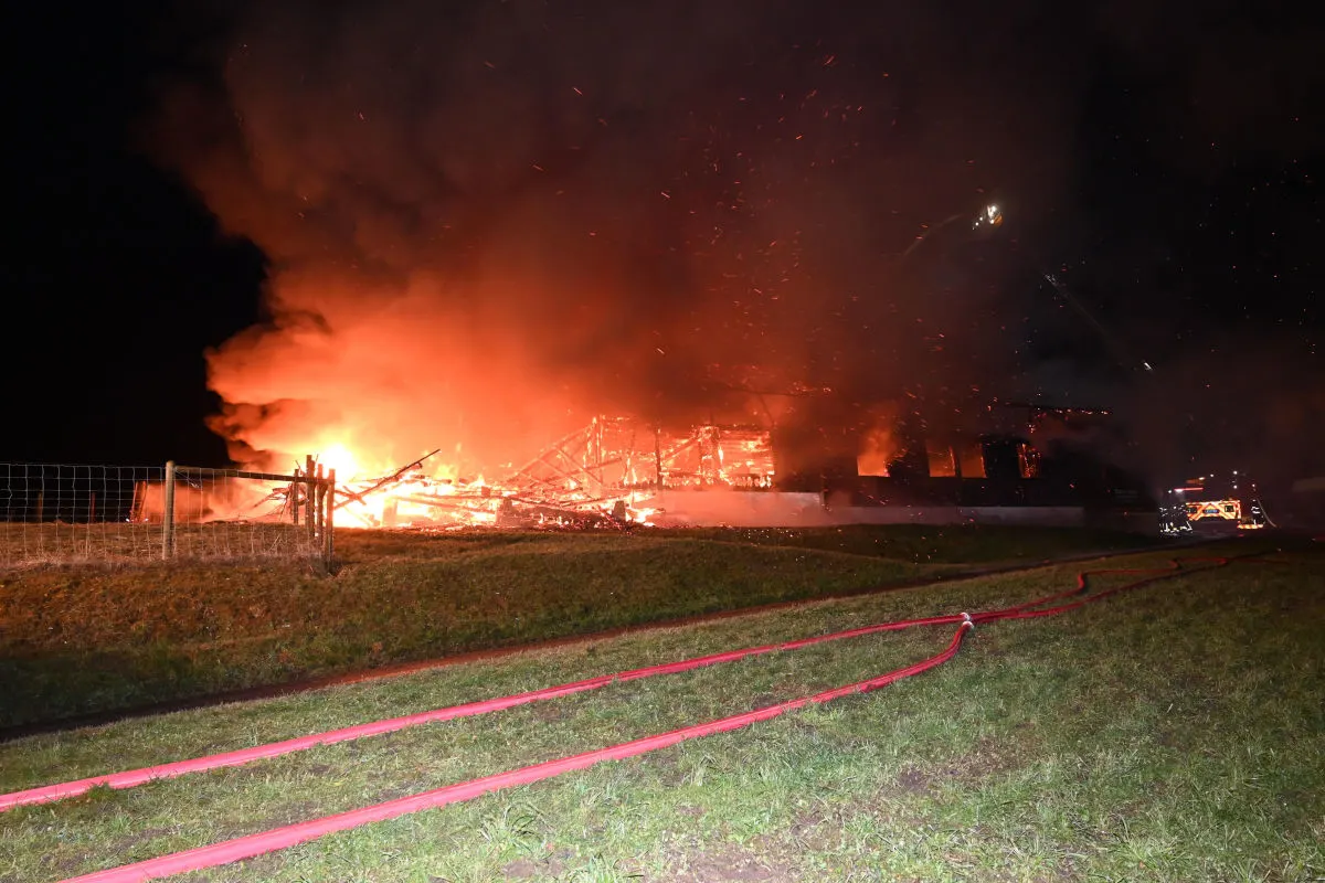 Flawil SG – Scheune bei Brand komplett zerstört