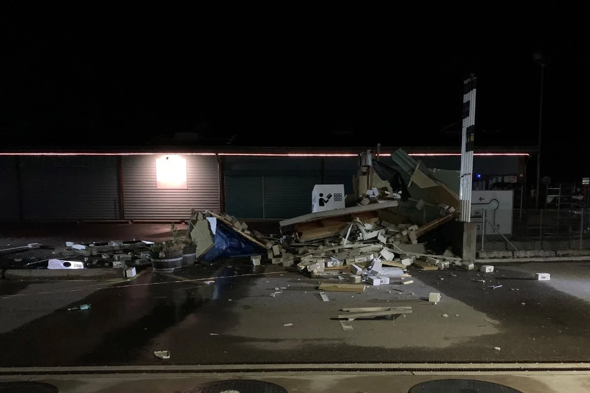 Eglisau ZH - Geldautomat letzte Nacht gesprengt!