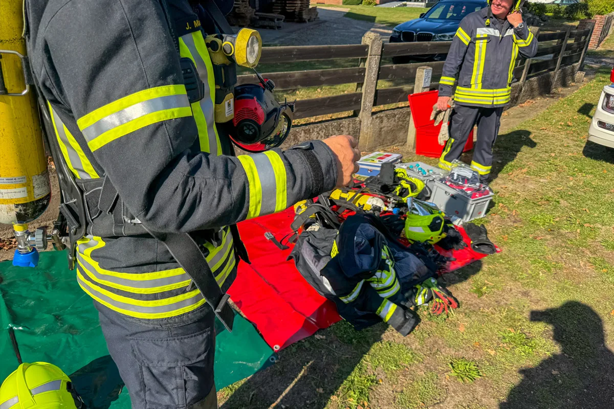 Sandlingen NI – Dachstuhlbrand im Spitzboden