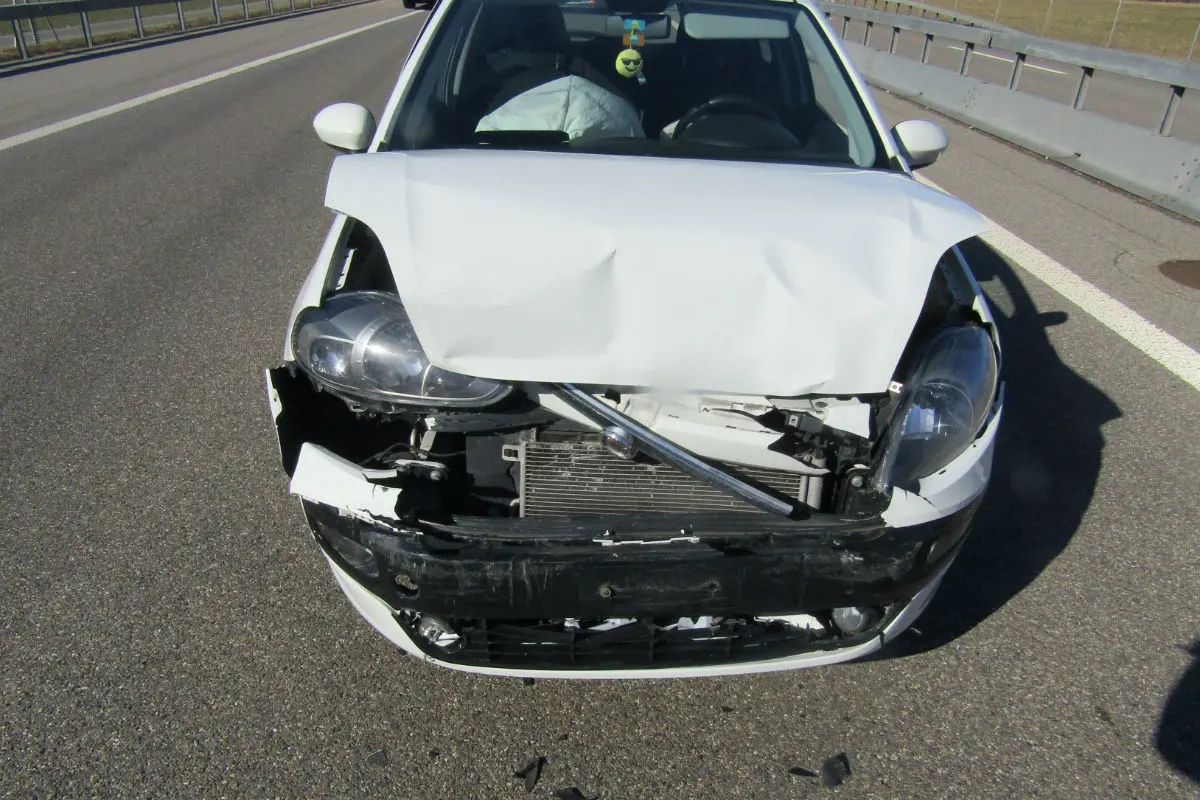A3/Bilten GL - Auffahrkollision infolge Unaufmerksamkeit