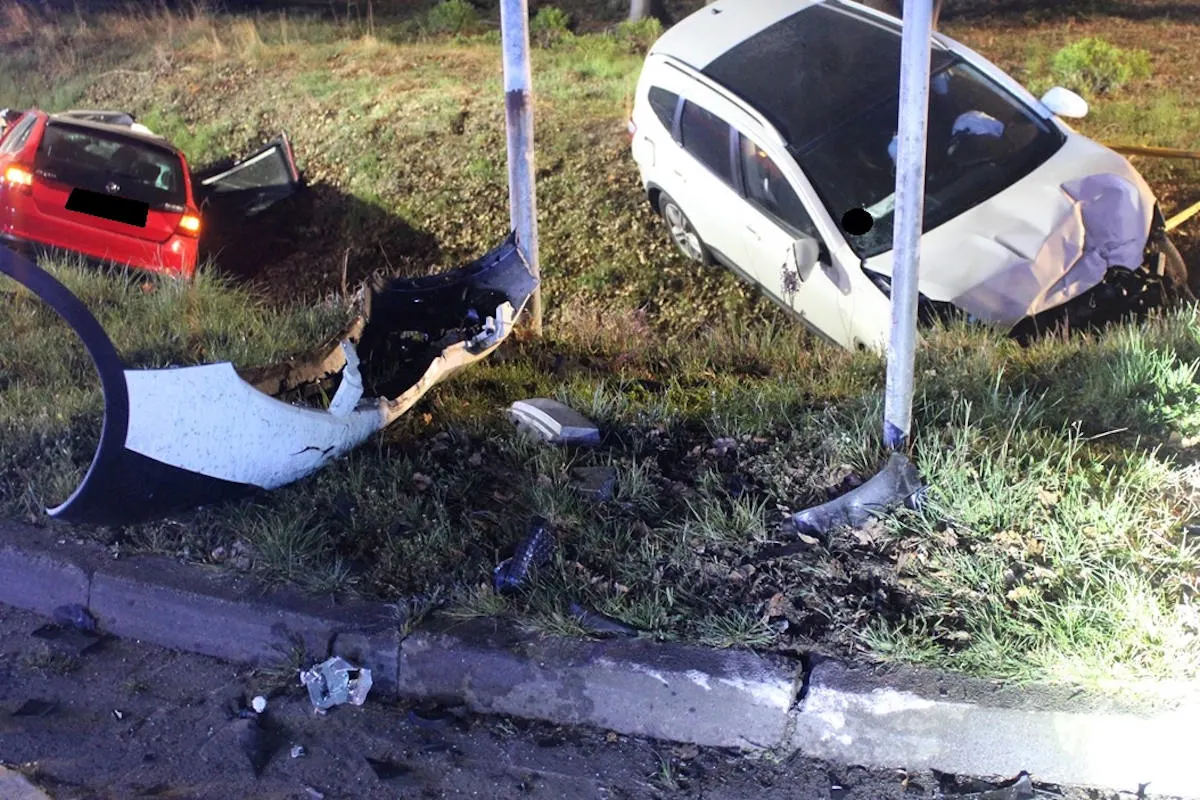 Lübbecke – Zwei Autofahrer bei Kollision auf B239 schwer verletzt