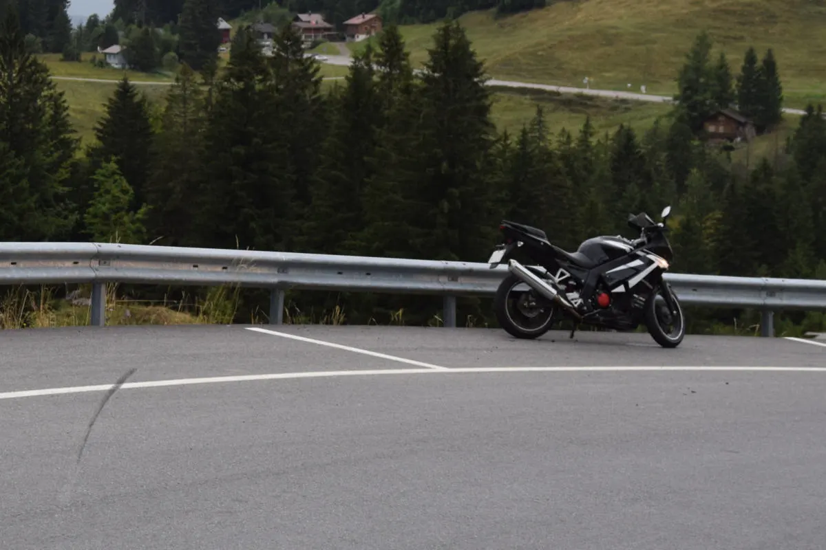Hundwil AR - Selbstunfall mit Motorrad