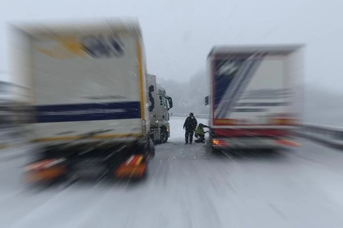 Seewen SZ -  Autobahn A4 wegen Schnee gesperrt!