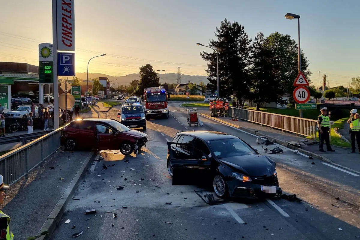 Hohenems – Verkehrsunfall mit vier verletzten Personen