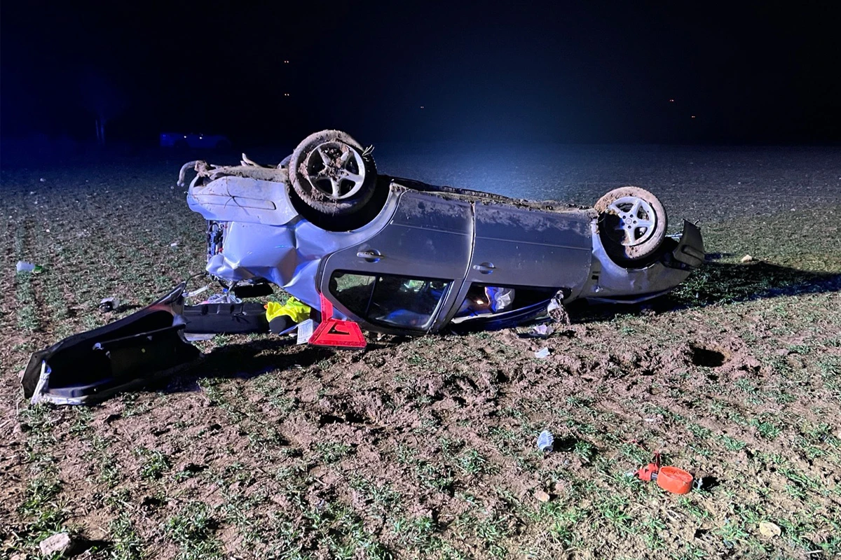 Kindenheim – 16-Jähriger überschlägt sich mit Auto