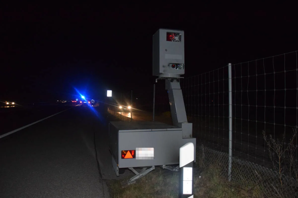 A1 Niederbipp BE - Unbekannte beschädigen mobiles Geschwindigkeitsmessgerät