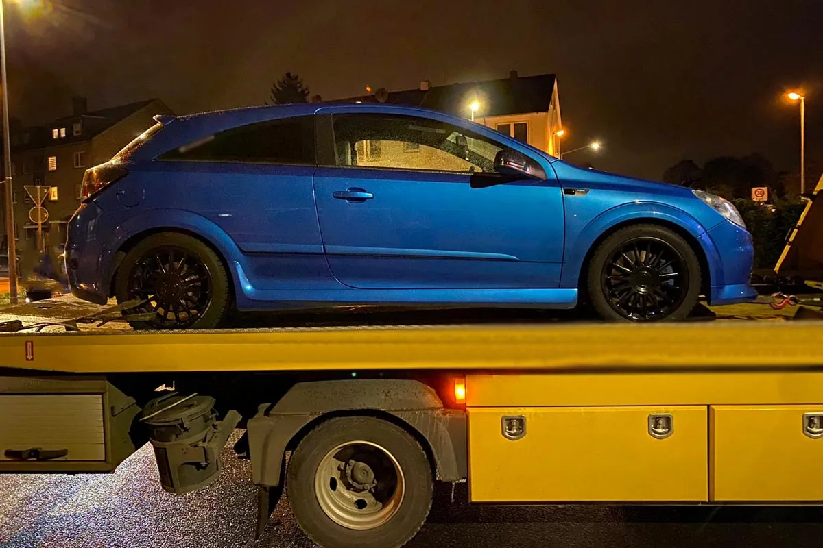 Herten - Polizei beschlagnahmt Auto