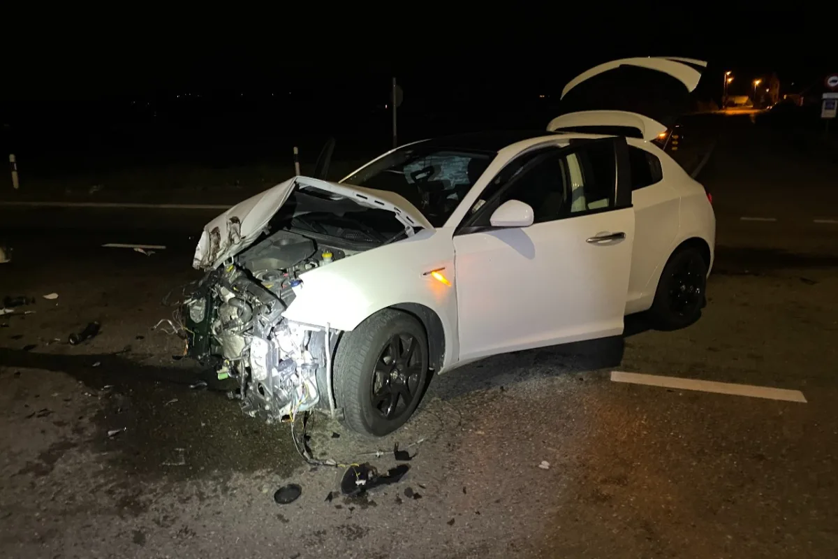 Heftige Kollision in Aadorf TG - Alfa-Lenker übersieht Lastwagen