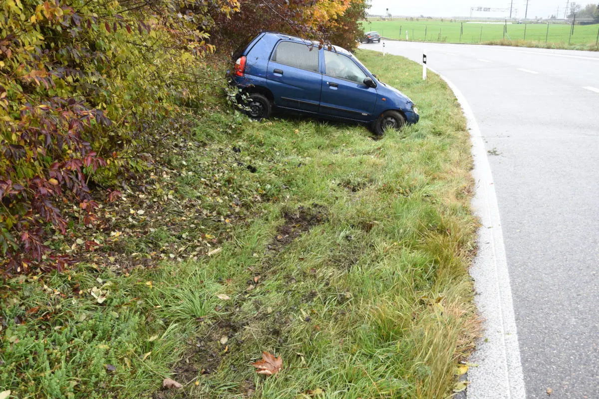 Mörschwil SG - Bei Selbstunfall Auto überschlagen