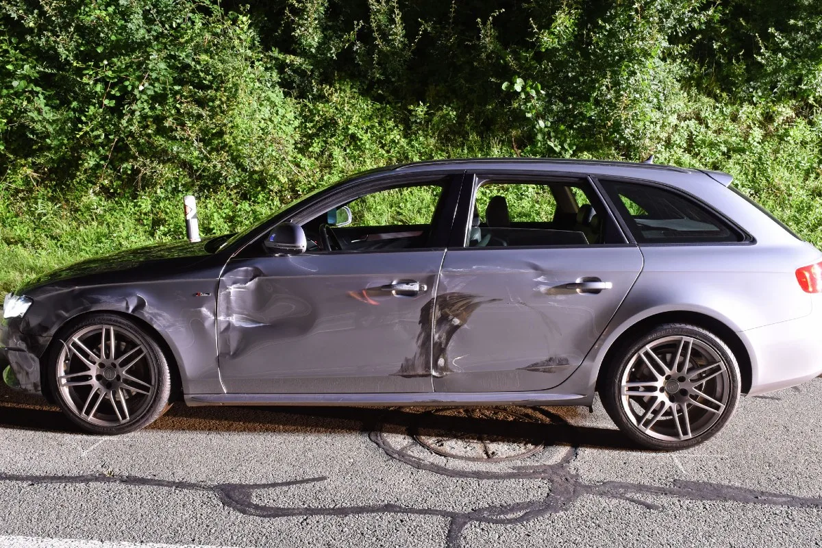 Inwil LU - Ausweichmanöver auf Autobahn endet in heftiger Kollision mit drei beteiligten Fahrzeugen!