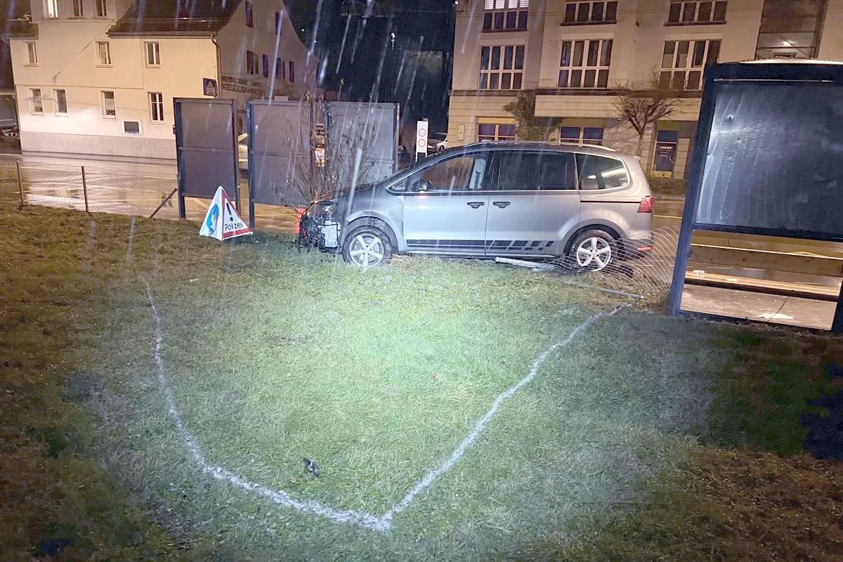 St.Gallen - Alkoholisiert Unfall verursacht 