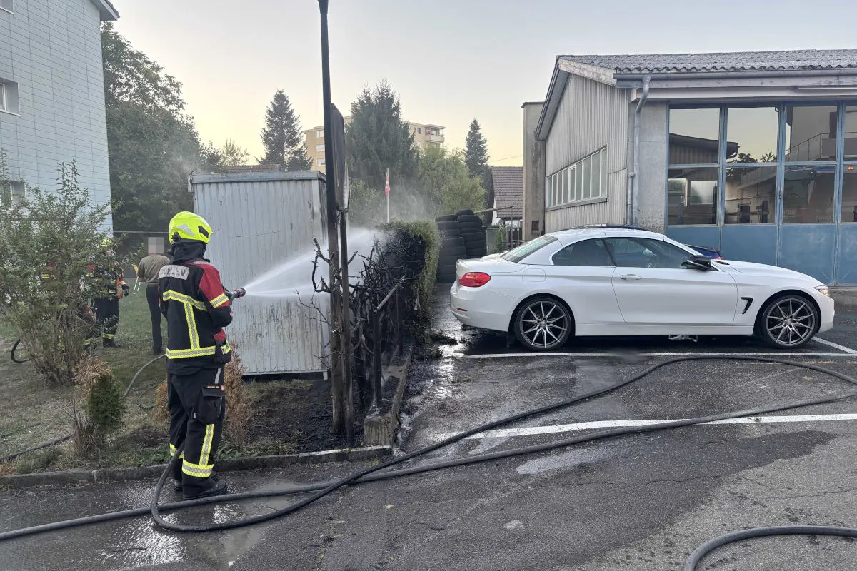 Wohlen AG – Zwei Kinder nach Heckenbrand gesucht 