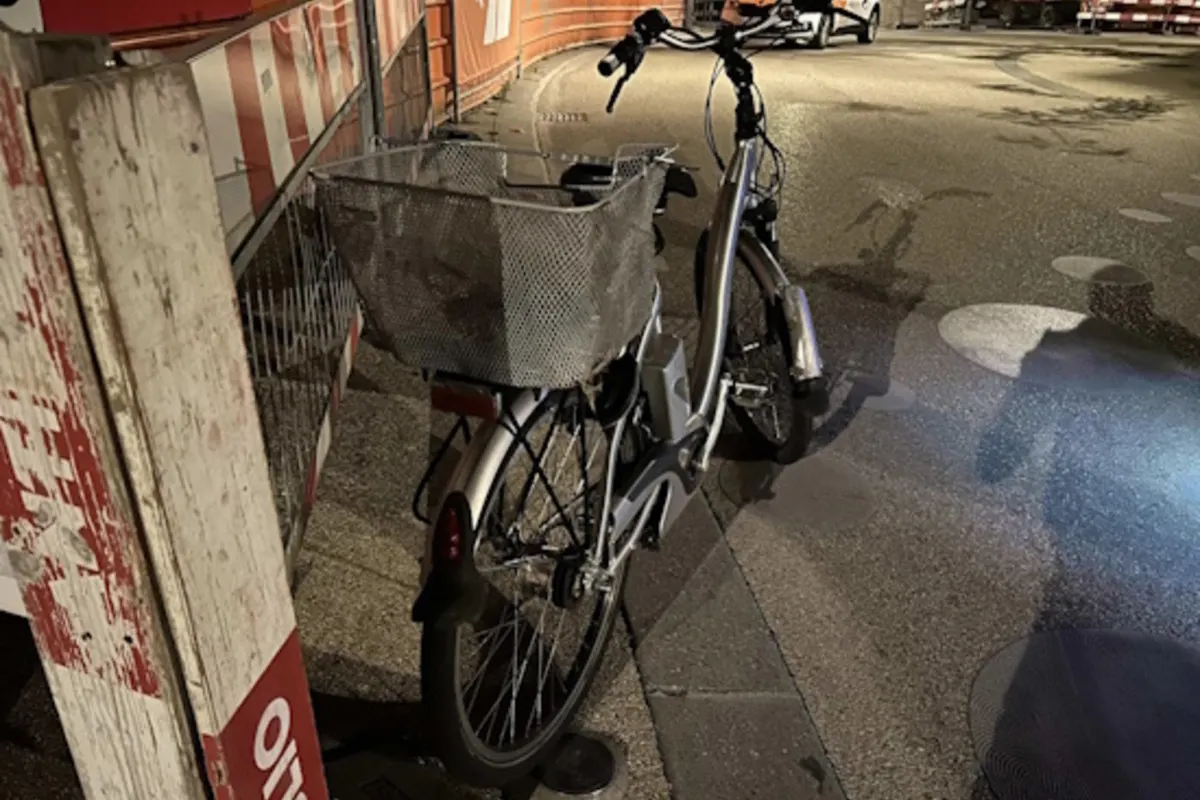 Freiburg - E-Biker bei Sturz schwer verletzt