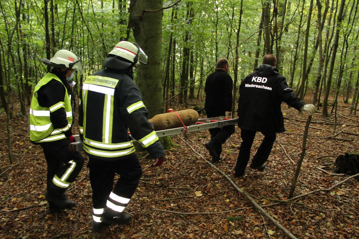 Bad Münder – Weltkriegsbombe erfolgreich im Wald entschärft